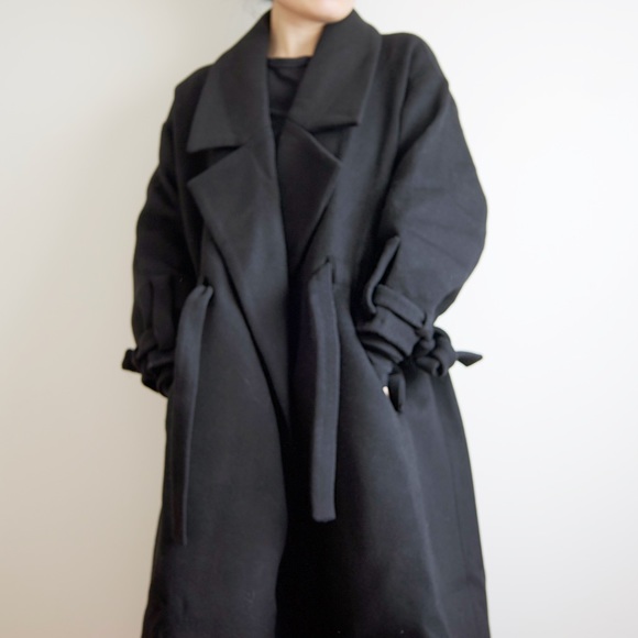 BLACK WINTER COAT - Picture 5 of 5
